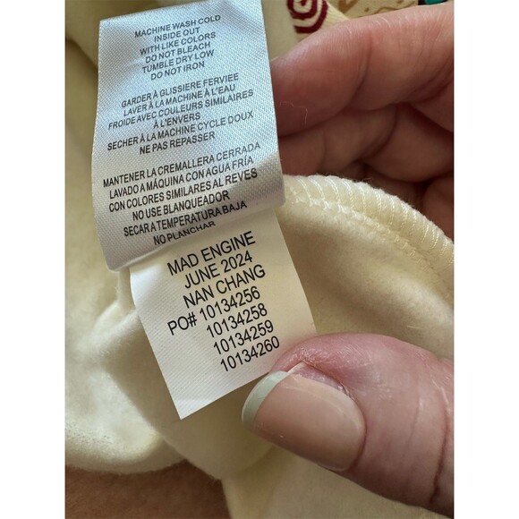 Disney Moana 2 Girls Sweatshirt Ivory Graphic Crewneck Pullover XL 14 - Picture 5 of 7